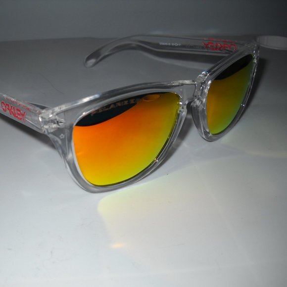 Oakley Accessories - Women's Oakley Sunglasses, Polarized Colored Lens "Like New"